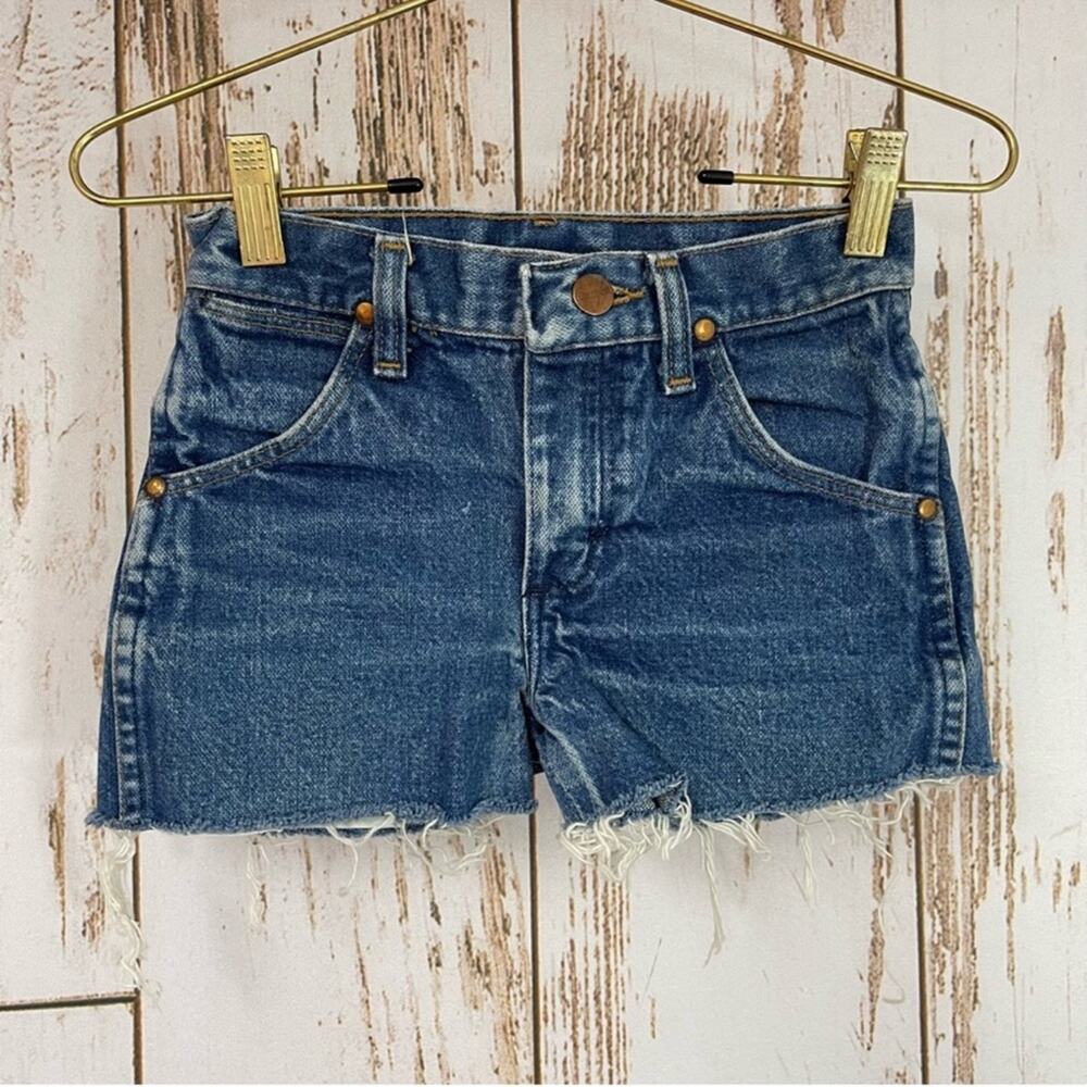 Vintage Wrangler Boys Jean Cutoff Shorts. Size 9 Reg. Excellent condition!
